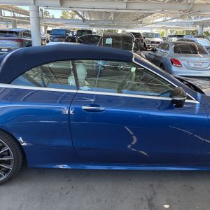 MERCEDES-BENZ E-CLASS - 9