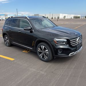 2025 Mercedes-BENZ GLB — миниатюра 12
