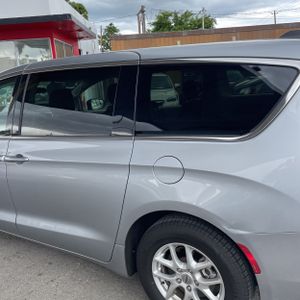 CHRYSLER VOYAGER LX - 6