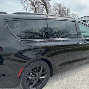 CHRYSLER PACIFICA LIMITED - 9