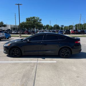 FORD FUSION SE - 3