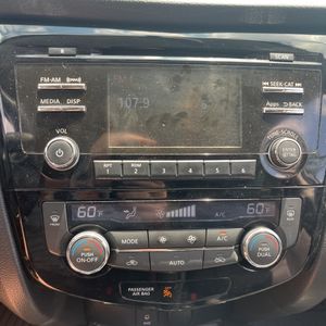 2016 Nissan ROGUE SV 缩略图 36