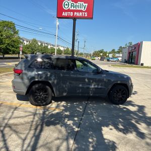 JEEP GRAND CHEROKEE ALTITUDE - 10