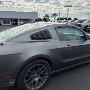 FORD MUSTANG V6 PREMIUM - 9