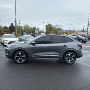 FORD ESCAPE ST-LINE ELITE - 3