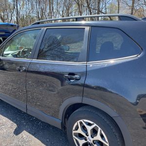 SUBARU FORESTER PREMIUM - 6