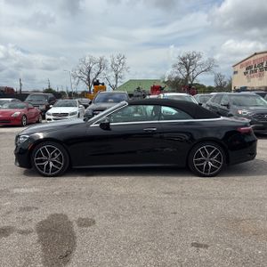 MERCEDES-BENZ E-CLASS - 3