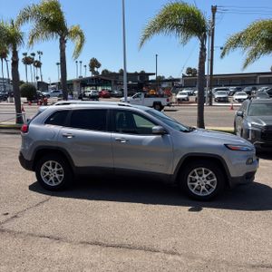 2018 JEEP CHEROKEE LATITUDE PLUS 照片 10
