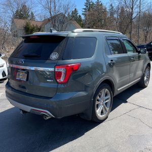 FORD EXPLORER XLT - 8