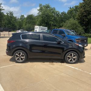 KIA SPORTAGE LX - 10