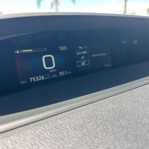 2022 Toyota PRIUS LE — фото 39
