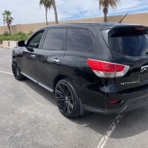 2014 Nissan PATHFINDER S 照片 5