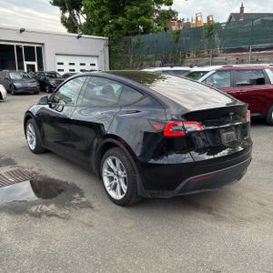 TESLA MODEL Y LONG RANGE - 5