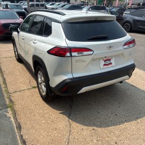 2023 Toyota COROLLA CROSS LE photo 4