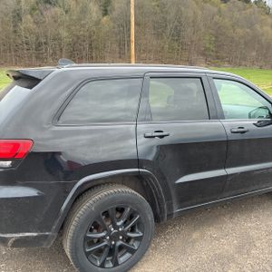 JEEP GRAND CHEROKEE - 9