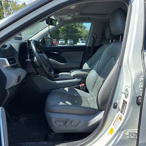 2021 Toyota HIGHLANDER XLE 缩略图 32