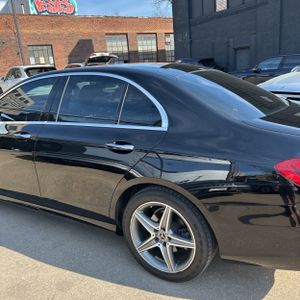 MERCEDES-BENZ E-CLASS - 6