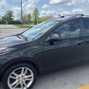 HYUNDAI ELANTRA TOURING GLS - 2