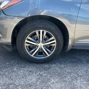 2020 Infiniti QX60 LUXE 照片 17