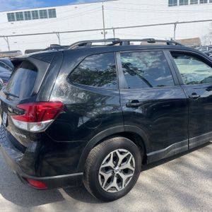 SUBARU FORESTER PREMIUM - 9