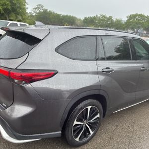 TOYOTA HIGHLANDER XSE - 9