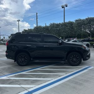2023 Lexus GX 460 BASE — фото 10