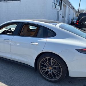 PORSCHE PANAMERA 4 PLATINUM EDITION - 6