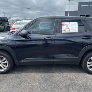 CHEVROLET TRAILBLAZER LS - 4