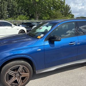 صورة 2 لـ 2025 Mercedes-BENZ GLC