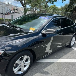 2022 Chevrolet MALIBU LS 照片 2