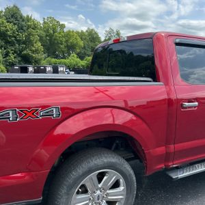 2019 FORD F-150 XLT photo 9