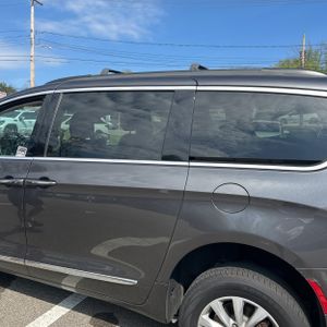 CHRYSLER PACIFICA TOURING-L - 6