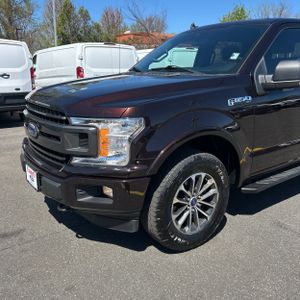 FORD F-150 XLT - 2