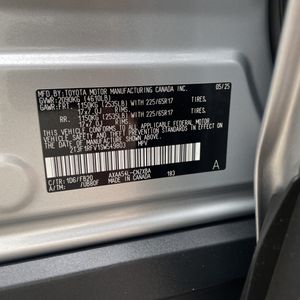 2025 Toyota RAV4 LE — миниатюра 51