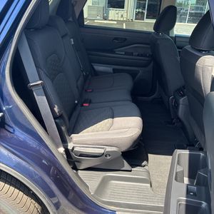 صورة مصغرة 34 لـ 2025 Nissan PATHFINDER SV