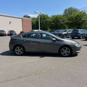 صورة 10 لـ 2017 Chevrolet VOLT LT