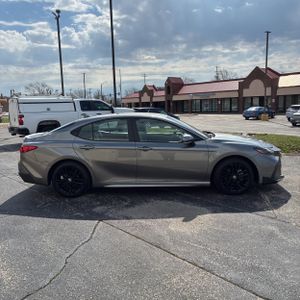 TOYOTA CAMRY SE - 10