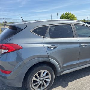 HYUNDAI TUCSON SE - 9