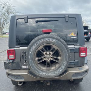 Jeep Wrangler 75th Anniversary Edition - 7