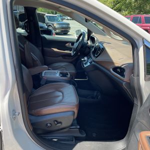 2017 Chrysler PACIFICA LIMITED — миниатюра 33