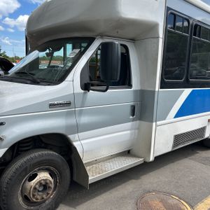 FORD E-350 CUTAWAY - 2