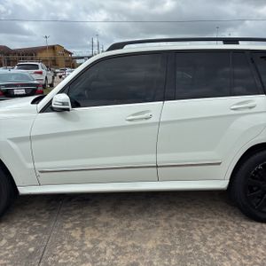 MERCEDES-BENZ GLK - 3
