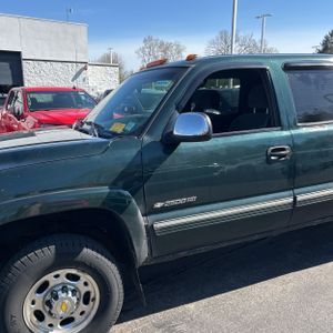 CHEVROLET SILVERADO 2500HD LS - 2