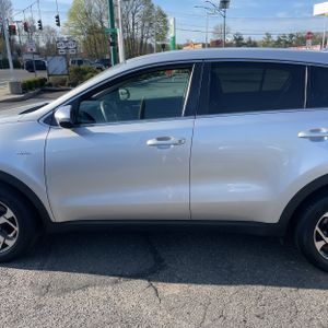 KIA SPORTAGE LX - 4