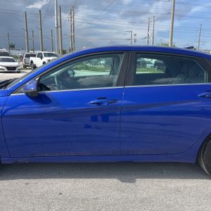 2024 Hyundai ELANTRA LIMITED — фото 4