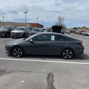 HYUNDAI ELANTRA SEL - 3