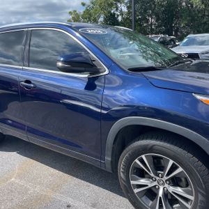 2016 Toyota HIGHLANDER XLE — фото 13