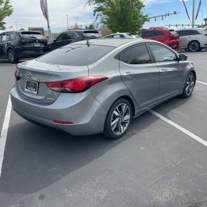 HYUNDAI ELANTRA LIMITED - 8