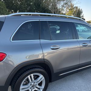 MERCEDES-BENZ GLB - 9