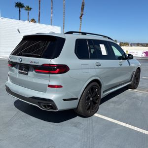 صورة 6 لـ 2025 BMW X7 M60I